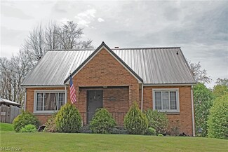 108 S Belleview Dr, Weirton, WV 26062
