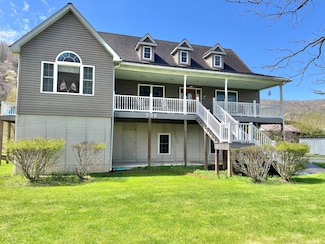 2 Marlin Ln, Marlinton, WV 24954
