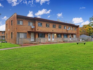 1435 Hervey Ave, North Chicago, IL 60064