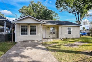 5710 Cherry St, Houston, TX 77026