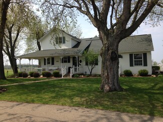 7165 New Holland St, Zeeland, MI 49464