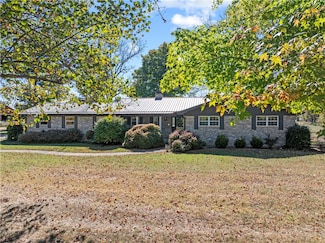 7288 Highway 62 E, Harrison, AR 72601