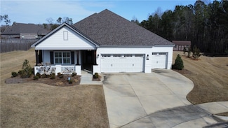 1128 Tumblestone Fork, Opelika, AL 36801