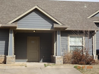 909 SW 92nd St, Oklahoma City, OK 73139