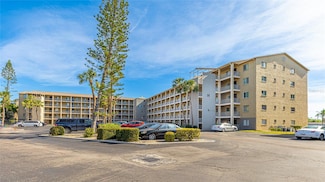 3763 Lake Bayshore Dr Unit 310, Bradenton, FL 34205