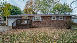 2511 Crows Nest Dr, Hobart, IN 46342