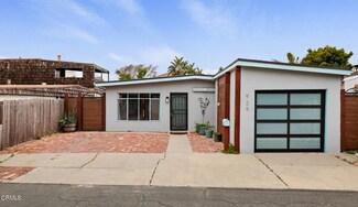 929 Woodstock Ln, Ventura, CA 93001