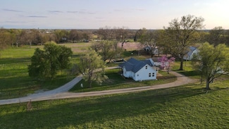 12296 S 1596 Pass, Nevada, MO 64772