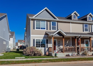 631 Kingston Ave, Norwalk, IA 50211