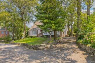 4 Bobolink Place, Yonkers, NY 10701