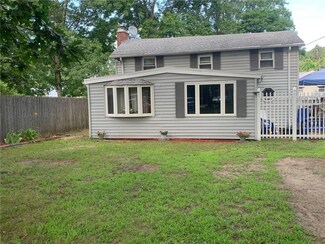 182 Haswill St, Warwick, RI 02889