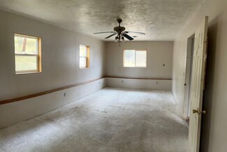 141 S 4th St, Hot Springs, SD 57747