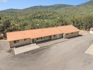 14980 Meadows Rd, White City, OR 97503