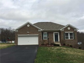 702 Sunrise Dr, Leechburg, PA 15656