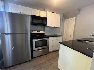6 Bush Ave, Newburgh, NY 12550