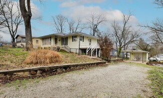 240 Garden Ave, Rockaway Beach, MO 65740