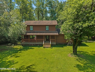 200 S Hummingbird Ln, Rocky Point, NC 28457