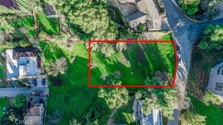 5000 Calatrana Dr, Woodland Hills, CA 91364