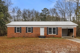 4679 Kickturn Rd, Heath Springs, SC 29058