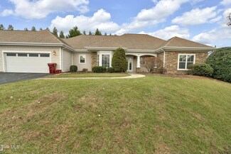 211 University Pkwy Unit 4, Johnson City, TN 37604