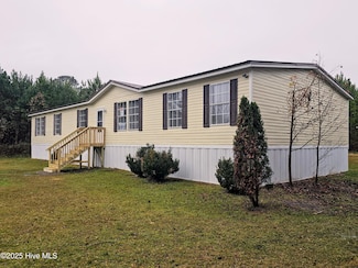 97 Lacewell St, East Arcadia, NC 28456