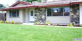 6995 Center St, Highland, CA 92346