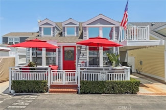33 El Paseo St, Newport Beach, CA 92663