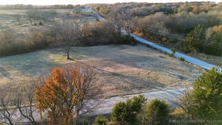 375 Mahard Rd, Sulphur, OK 73086