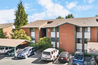 7310 N Skyview Ln Unit 301, Tacoma, WA 98406