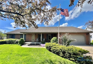 844 Sunset Dr, Findlay, OH 45840