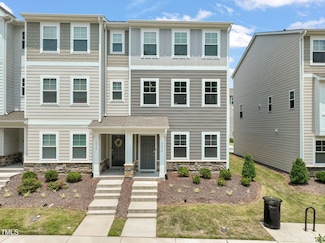 5430 Crescent Square St, Raleigh, NC 27616