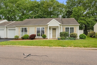 18 Beechwood Dr, Waterford, CT 06385