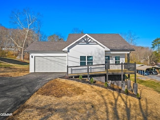 2319 Island Blvd, Sevierville, TN 37876