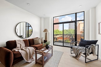 229 Withers St Unit 4B, Brooklyn, NY 11211