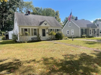 417 Maplewood St, Ravenna, OH 44266