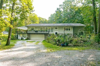 8825 Church Rd, Le Roy, NY 14482