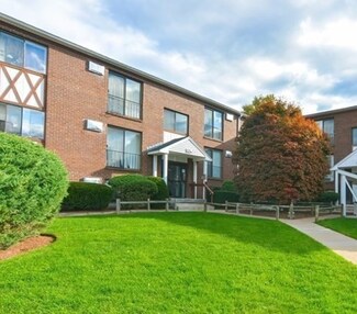 139 King St Unit 201, Franklin, MA 02038