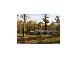 759 Oak Grove Rd, Walker, WV 26180