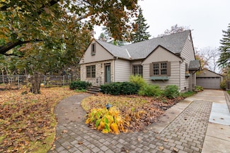 631 Fairview Ave S, Saint Paul, MN 55116