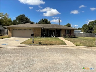 619 Jackson St, Rockdale, TX 76567