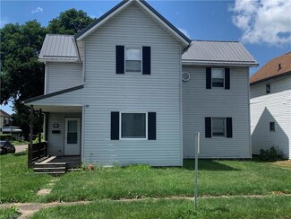 391 S 10th St, Coshocton, OH 43812