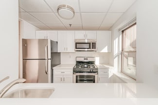227 Christopher Columbus Dr Unit 303B, Jersey City, NJ 07302
