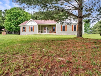 7848 & 7840 New Bowling Green Rd, Smiths Grove, KY 42171