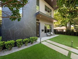 2 E King St, Orlando, FL 32804