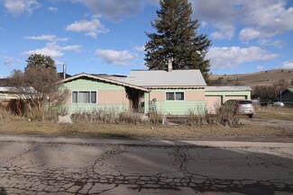 304 Ruenauver St, Plains, MT 59859