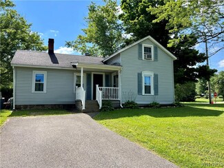 4760 Duerr Rd, Orchard Park, NY 14127
