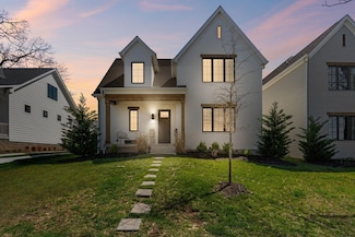 128 37th Ave N, Nashville, TN 37209