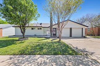 2408 Gilbert Cir, Arlington, TX 76010