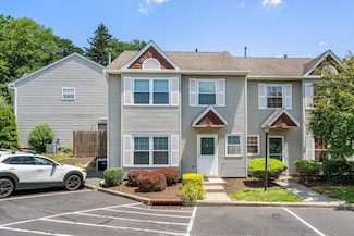 256 Quassaick Ave Unit 17, New Windsor, NY 12553