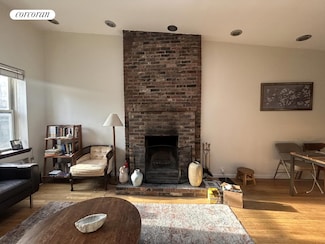 413 E 85th St Unit 4-R, New York, NY 10028